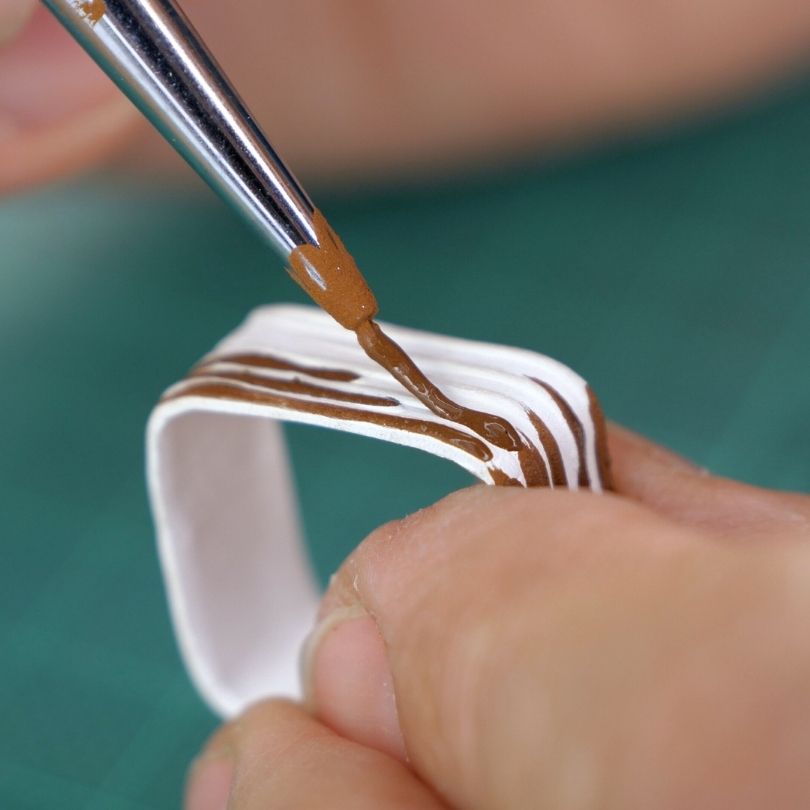 ARG 18K Roségoldpaste auftragen