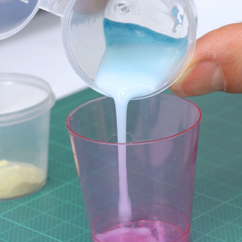 Emaillepulver mit dest. Wasser auswaschen