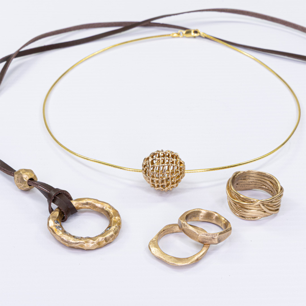 Schmuckstücke aus Prometheus Bronze Clay